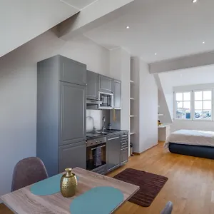 petrusse-elite-suites.luxembourghotelsguide.com/